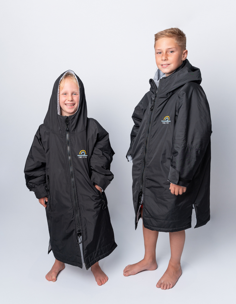 Time & Tide Dry Kids Changing Robe - Black/Grey